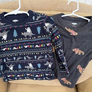 Old Navy Kids Holiday long sleeve tees bundle